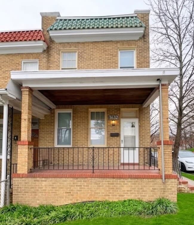 Photo - 3632 Parkdale Ave House