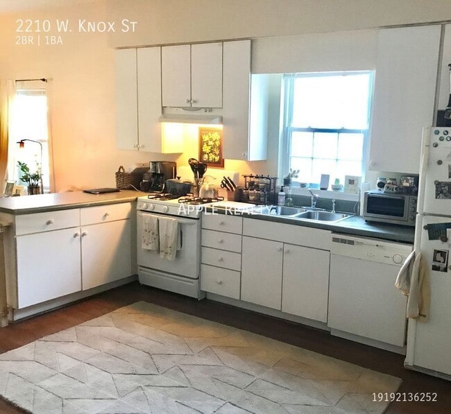 Foto del edificio - 2210 W Knox St