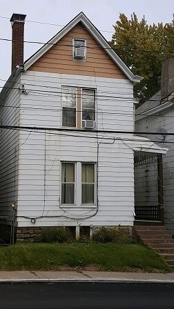 Foto principal - Incredible Value in Walnut Hills - move ri...