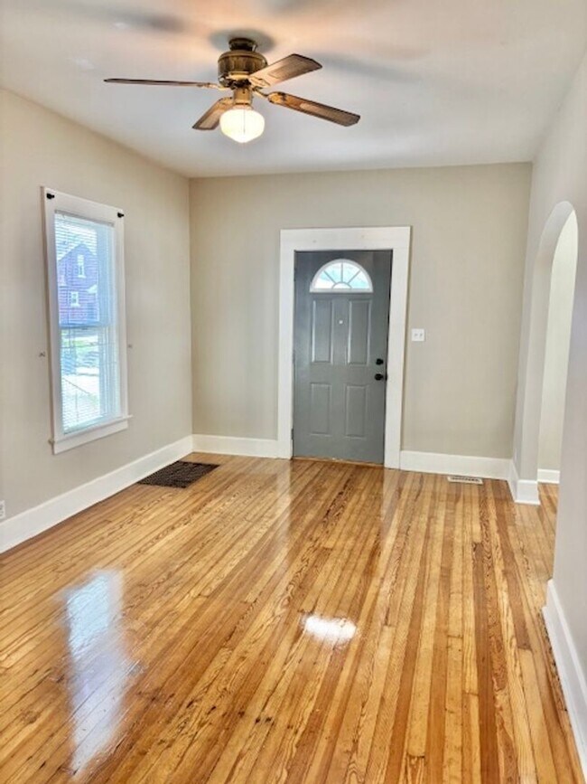 Foto del edificio - 750 E Delaware St