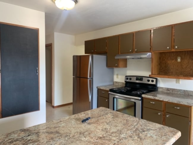 Building Photo - 2833 Capricorn Dr