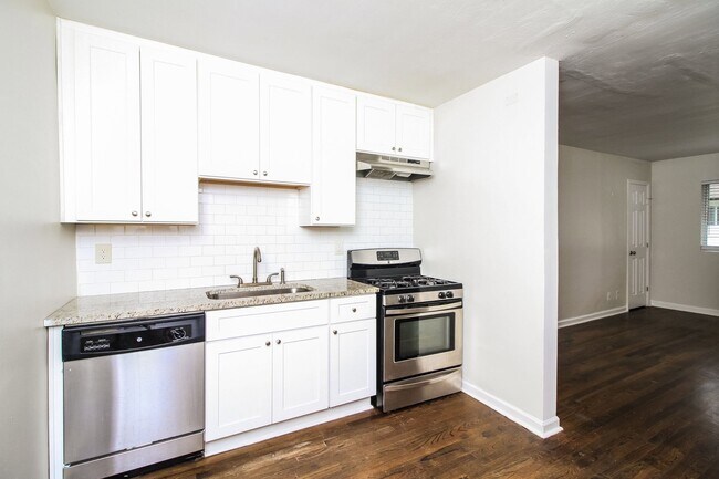 Interior Photo - Enclave Oakhurst Village
