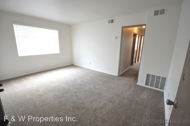 Building Photo - 1750 Clifton Ave