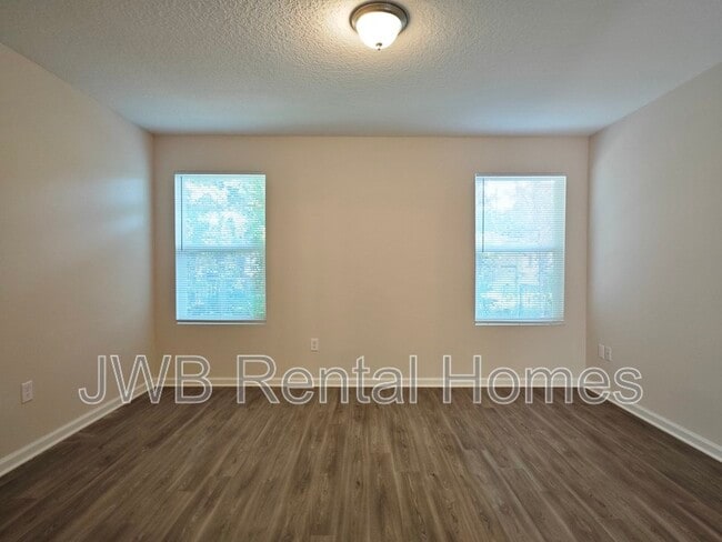 Building Photo - 3019 Dignan St