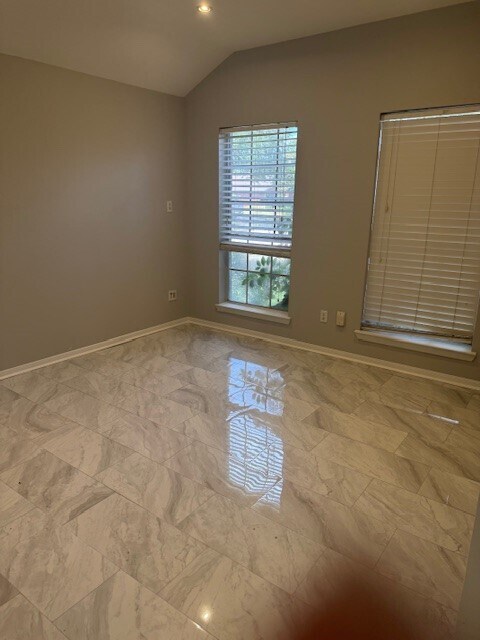 Foto del edificio - 17063 Clan MacGregor Dr