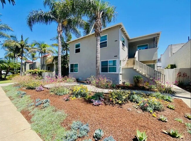 Building Photo - 230 Mira Mar Ave