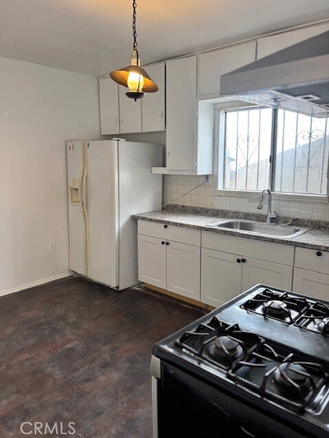 Foto del edificio - 5875 Crocker St