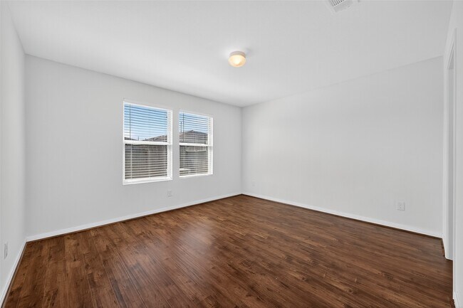 Foto del edificio - 2730 Skyview Silver Dr