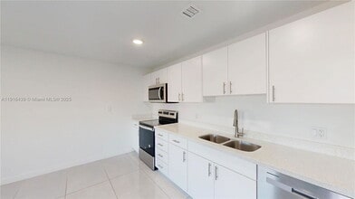 Building Photo - 14546 SW 260th St