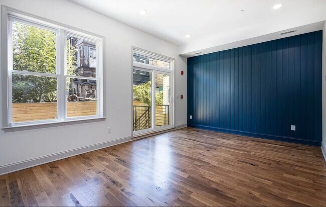 Foto del edificio - 2227 N 33rd St