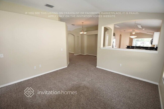 Building Photo - 11286 Beebalm Cir