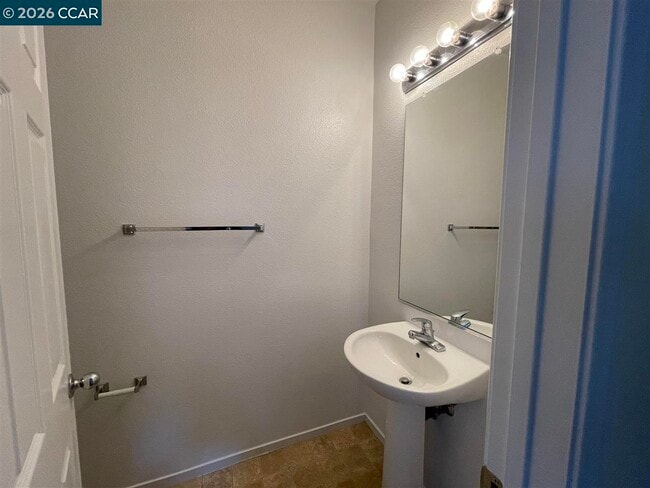 Building Photo - 4443 Meadow Valley Cir