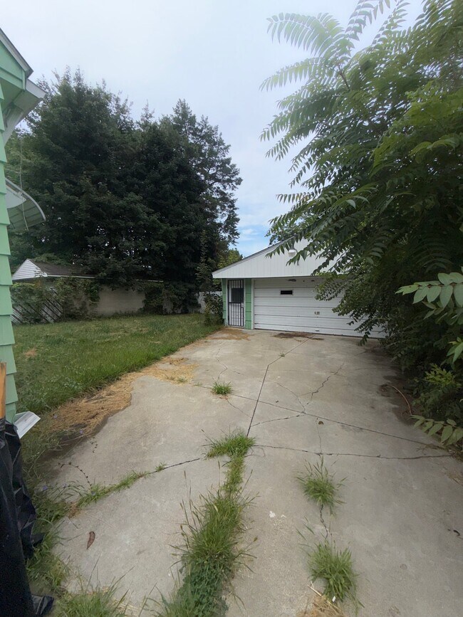 Foto del edificio - 3909 Seneca St