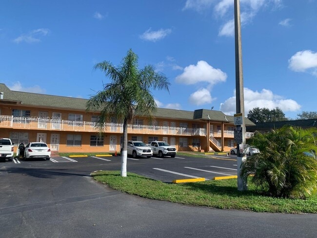 Foto del edificio - 271 NW 177th St