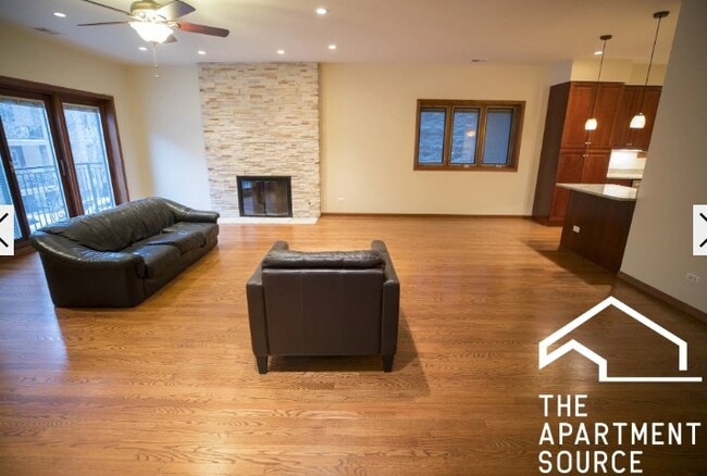 Photo - 670 N Peoria St Apartment