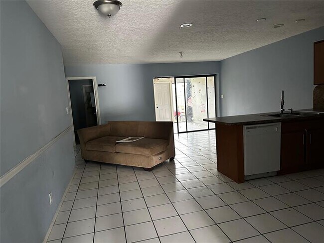 Foto del edificio - 3259 NW 118th Ln