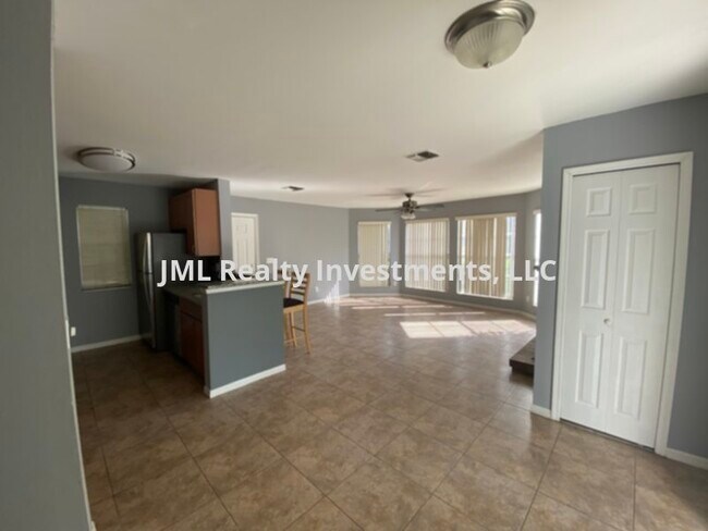 Photo - 2 bedroom 2 bath 1st floor condo in the Hi...