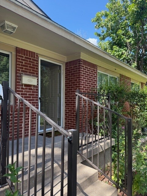 Building Photo - 12249 High Point Cir