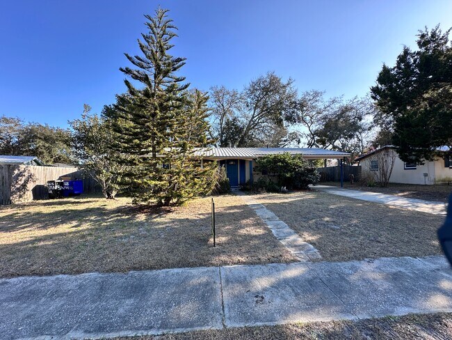 Foto del edificio - 263 Almansa Rd