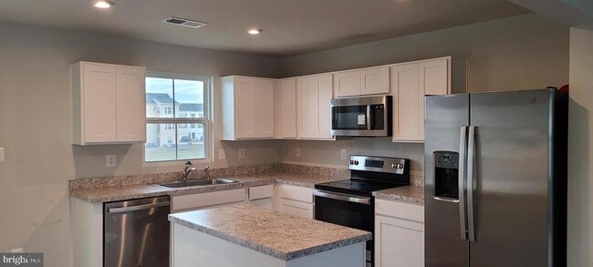 Foto del edificio - 1047 Wickersham Wy