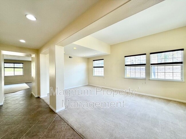 Foto del edificio - 29998 Couples Ave