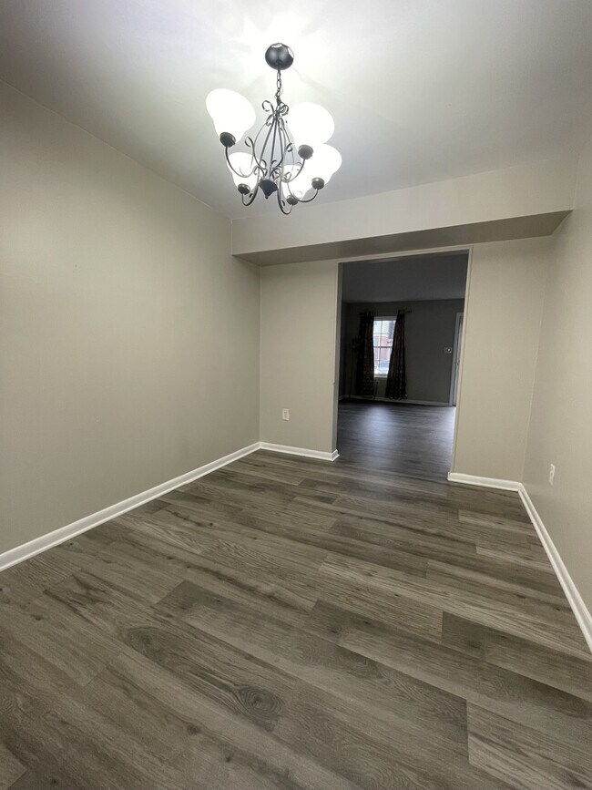 Foto del edificio - 8203 Durness Ct