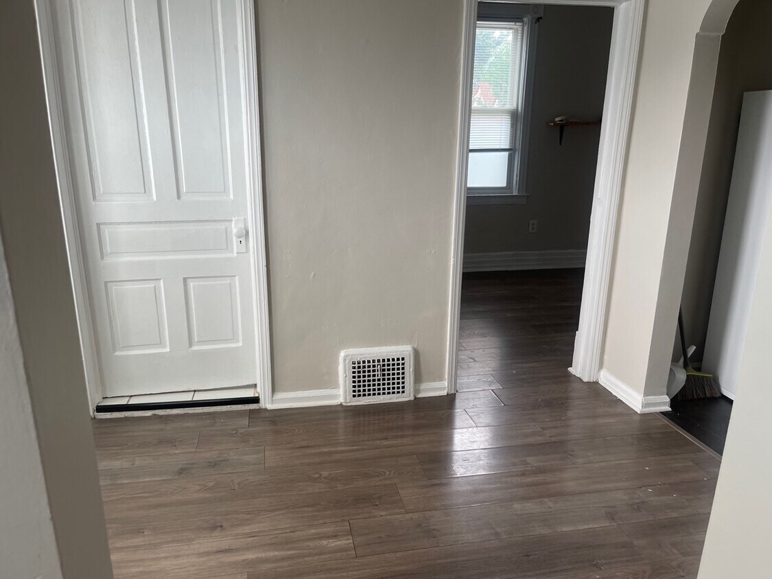 Foto principal - 5424 Porter St