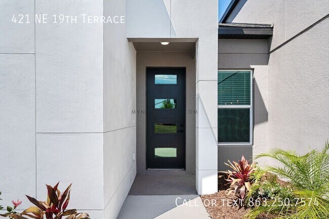 Foto del edificio - 421 NE 19th Terrace