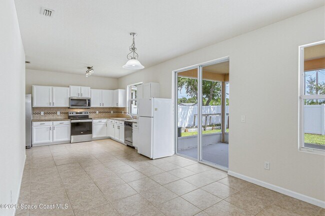Building Photo - 3747 Mt Carmel Ln