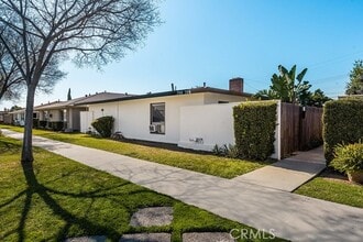 Building Photo - 786 N Shattuck Pl