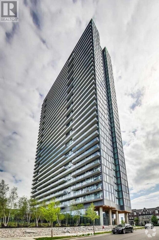 Building Photo - 105-105 The Queensway