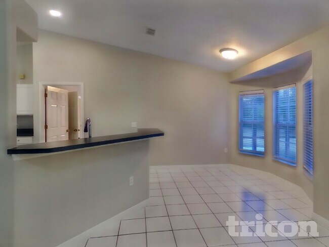 Foto del edificio - 2342 Sweetwater Blvd