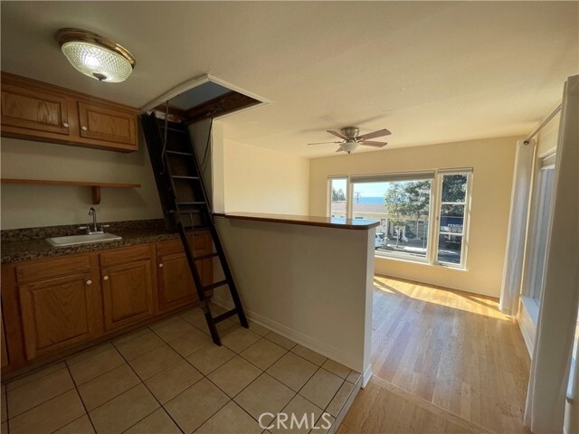Building Photo - 976 S Coast Hwy