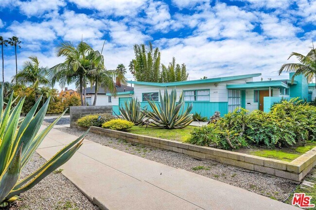 Foto del edificio - 3435 Cabrillo Blvd