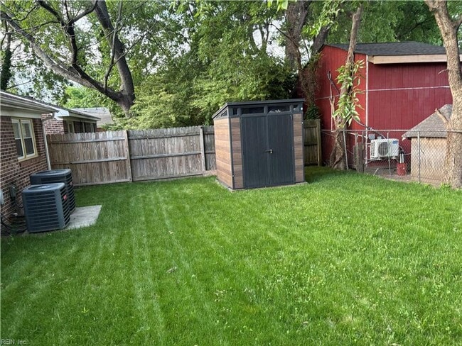 Building Photo - 3-Bedroom Ranch in Camellia Gardens