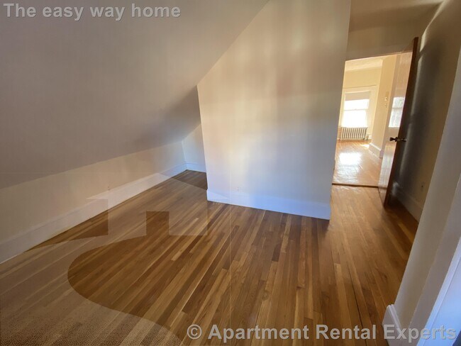 Photo - 381 Harvard St Apartment