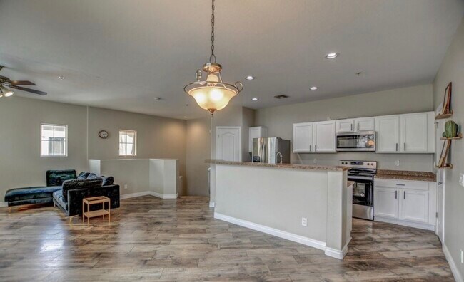 Foto del edificio - 7515 S 30th Pl