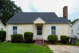 Building Photo - 133 E Wilburn Ave