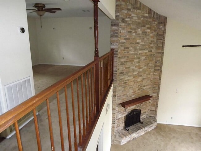 Foto del edificio - 19706 Faye Oaks Ct