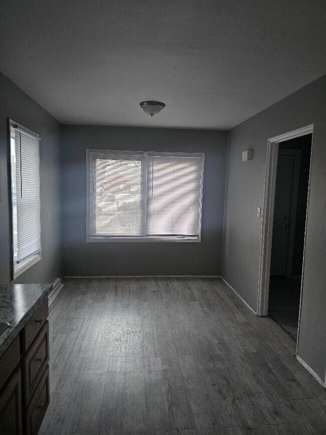 Foto del edificio - 18417 Glastonbury Rd