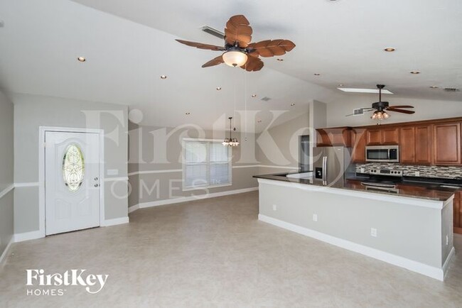Foto del edificio - 113 Vin Rose Cir SE