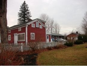 Primary Photo - 2158 Main St