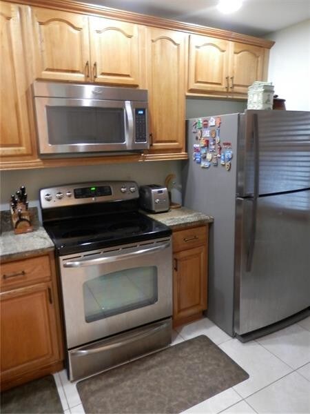 Building Photo - 4332 NW 120th Ln