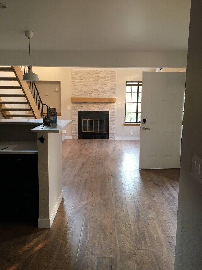 Foto del edificio - 5920 Gunbarrel Ave