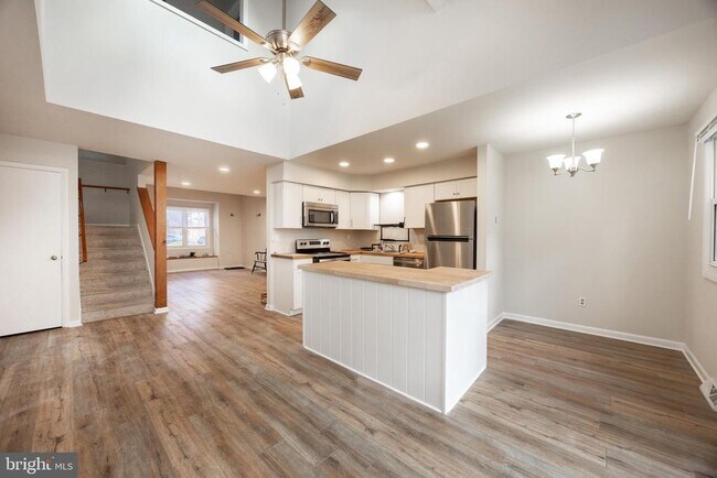 Foto del edificio - 1104 St Michaels Ct