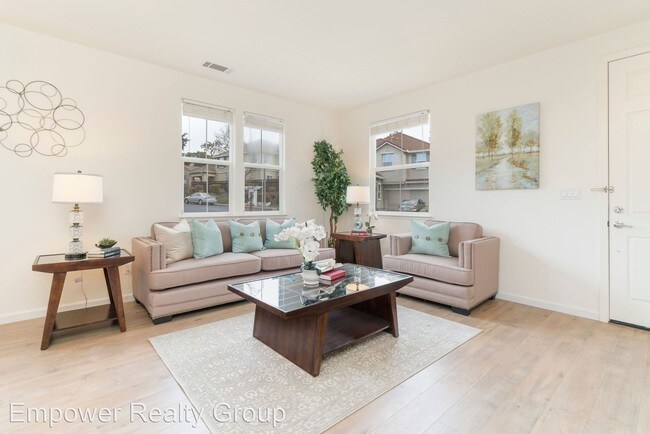 Building Photo - 4 br, 2.5 bath House - 5068 Escalon Cir.