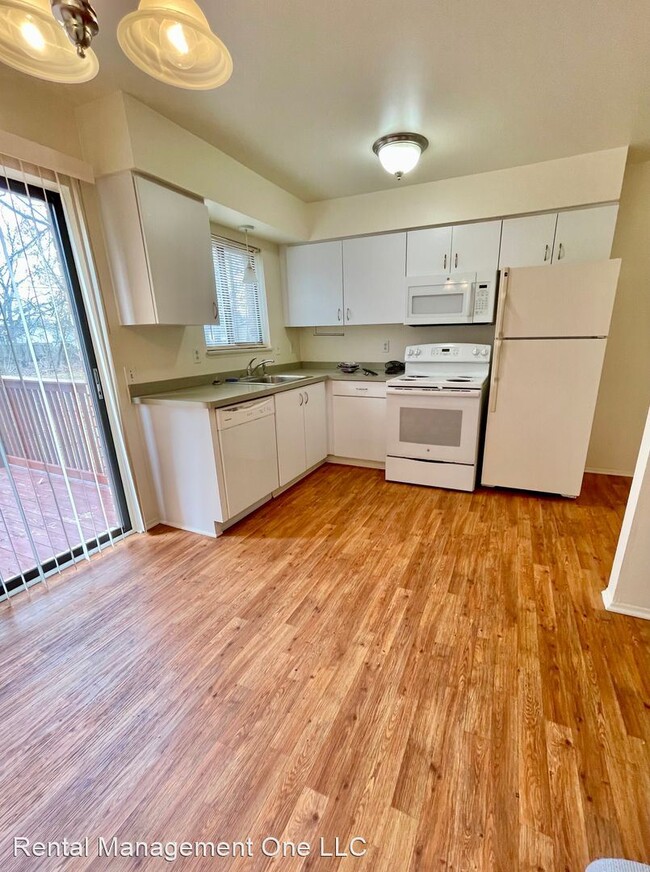 Foto del edificio - 2 br, 1.5 bath House - 1019 Glengary