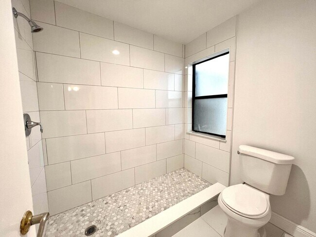 Foto del edificio - 13065 Albright Ct