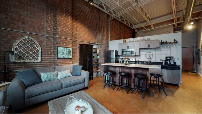 Foto del edificio - 1400 Rosa L Parks Blvd