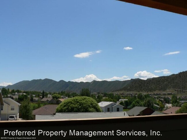 Building Photo - 640 Alder Ridge Ln